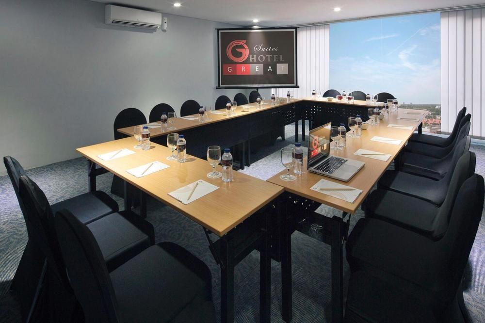 G Suites Hotel By Amithya Σουραμπάγια Εξωτερικό φωτογραφία