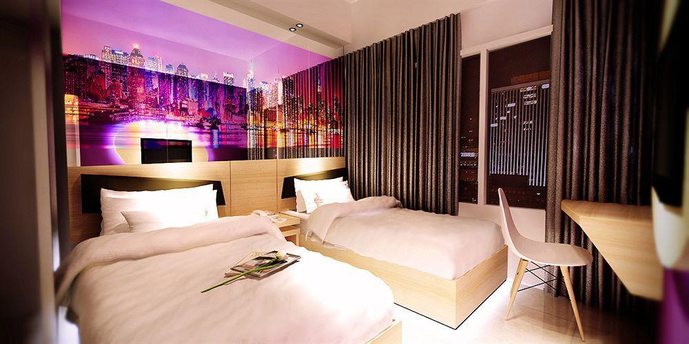 G Suites Hotel By Amithya Σουραμπάγια Εξωτερικό φωτογραφία