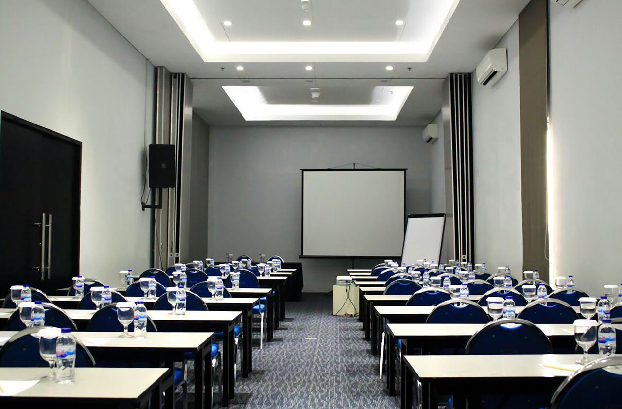 G Suites Hotel By Amithya Σουραμπάγια Εξωτερικό φωτογραφία