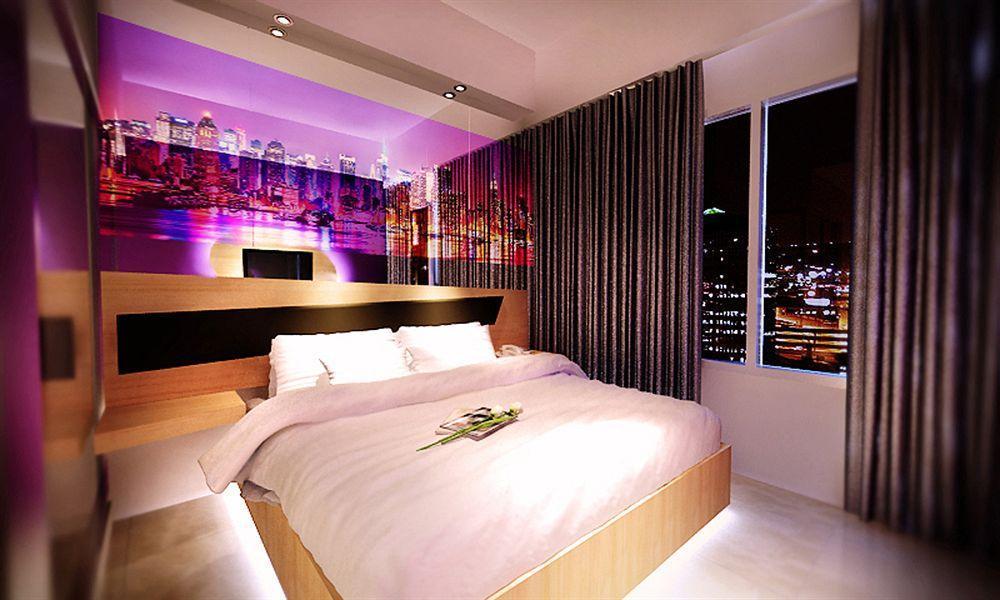 G Suites Hotel By Amithya Σουραμπάγια Εξωτερικό φωτογραφία