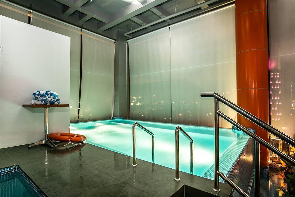 G Suites Hotel By Amithya Σουραμπάγια Εξωτερικό φωτογραφία