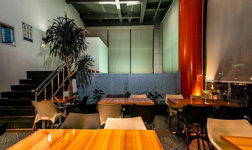 G Suites Hotel By Amithya Σουραμπάγια Εξωτερικό φωτογραφία