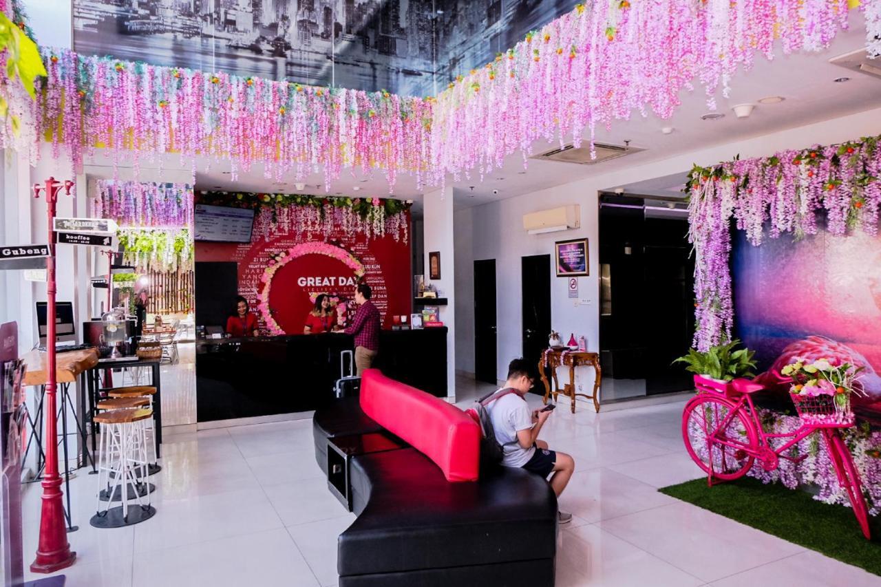 G Suites Hotel By Amithya Σουραμπάγια Εξωτερικό φωτογραφία